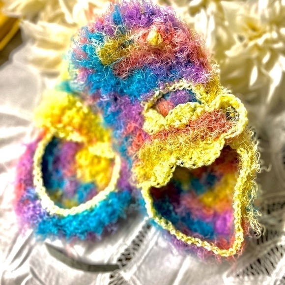 CROCHETED MARY JANE SLIPPERS - Picture 3 of 5